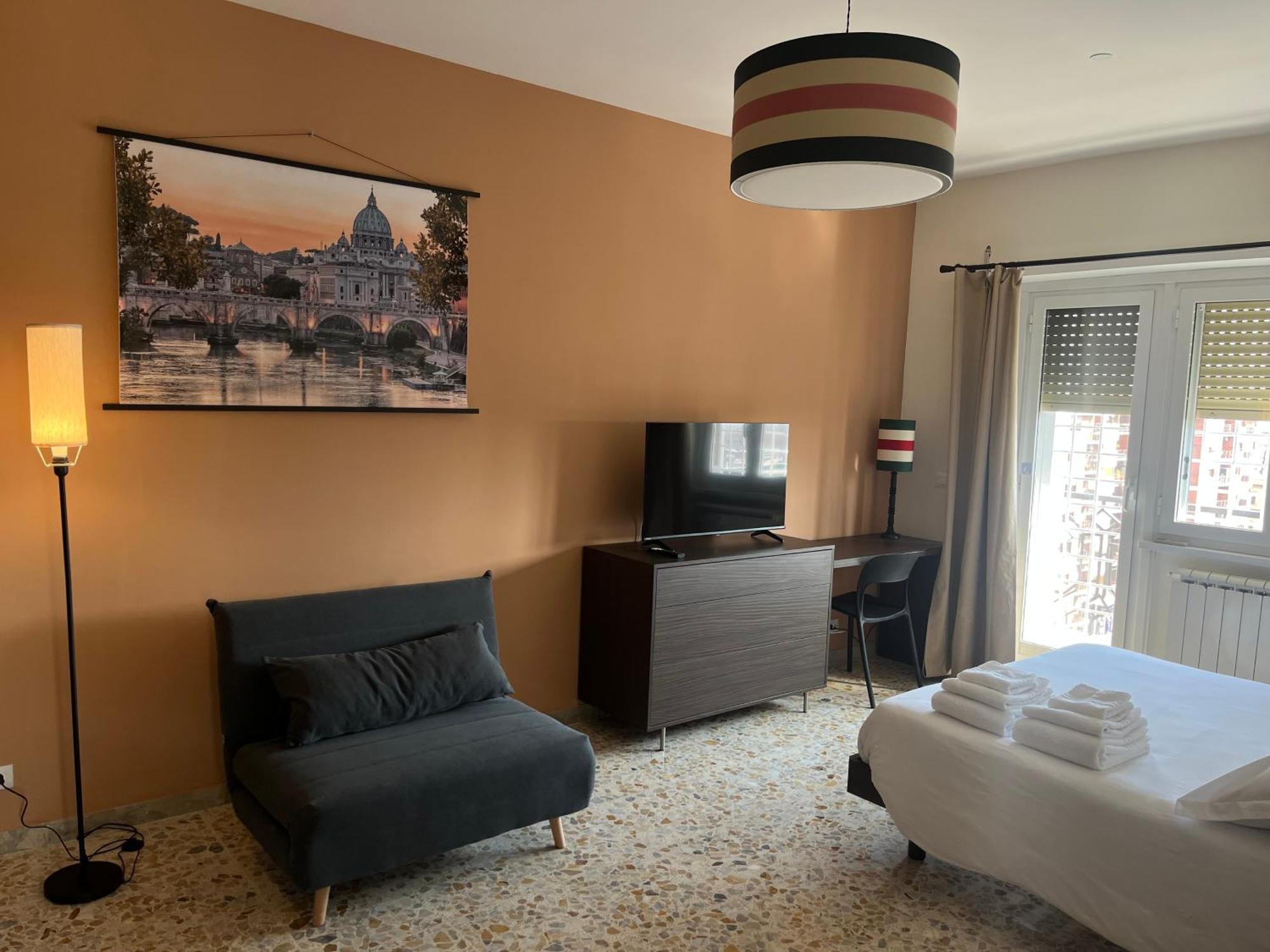 Apartment Panoramic Penthouse 10m From Metro A Rom